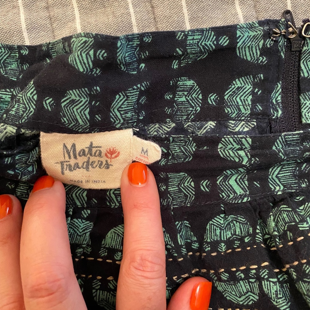 Size medium Mata Traders skirt - Picture 2 of 2